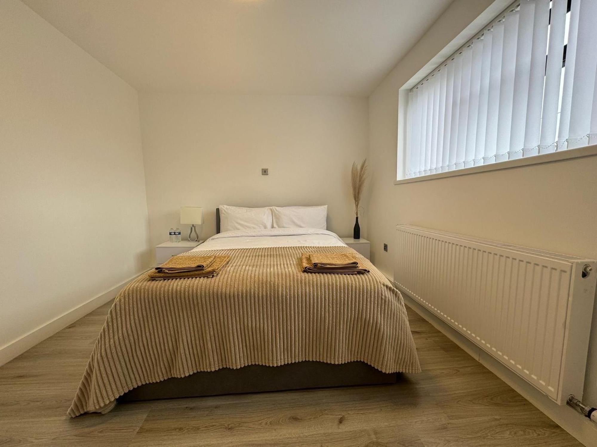 Superb Cozy House In Warrington Villa Екстериор снимка